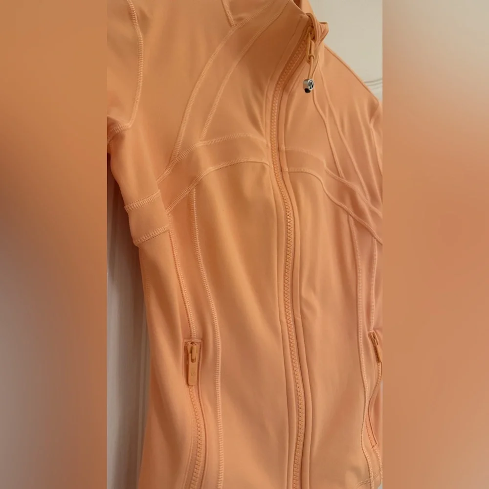 NWOT Define Cropped Jacket Nulu Rock Melon size 4 - Picture 3 of 6